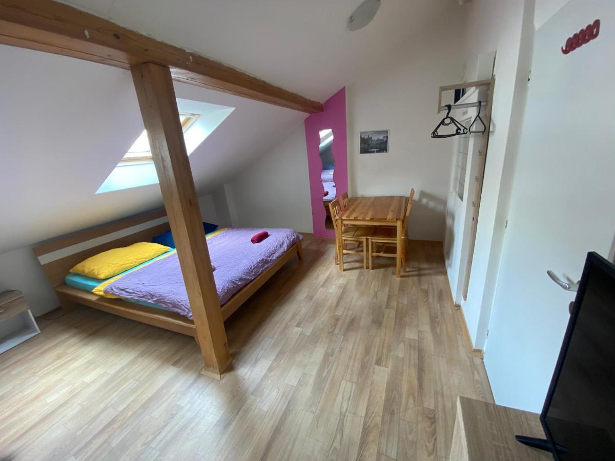 Old Town Apartments S12 Olomouc Bagian luar foto